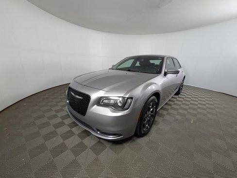Used 2017 Chrysler 300 S AWD/4WD image 27
