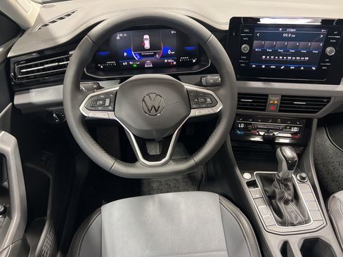 New 2025 Volkswagen Jetta SE image 14