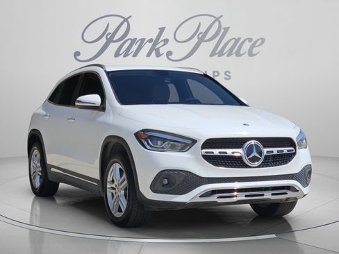Used 2022 Mercedes-Benz GLA 250 w/ Premium Package Lite image 7
