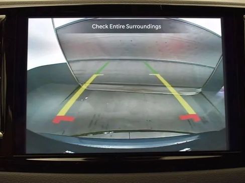 Used 2025 Chrysler Pacifica Select FWD image 32