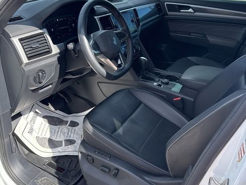 Used 2022 Volkswagen Atlas Cross Sport SEL image 5