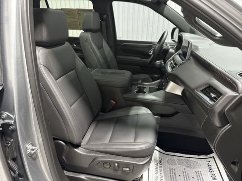 Used 2024 Chevrolet Tahoe Z71 w/ Luxury Package AWD/4WD image 29