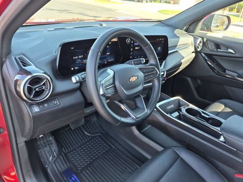 Certified 2025 Chevrolet Equinox LT w/ Convenience Package II FWD image 9
