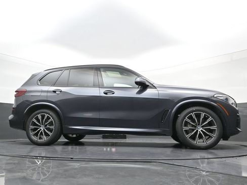Used 2019 BMW X5 xDrive50i w/ M Sport Package AWD/4WD image 28
