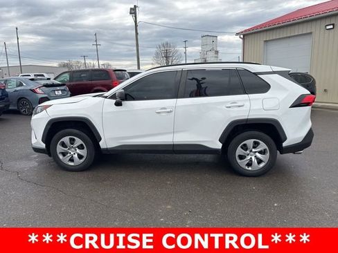 Used 2021 Toyota RAV4 LE image 6