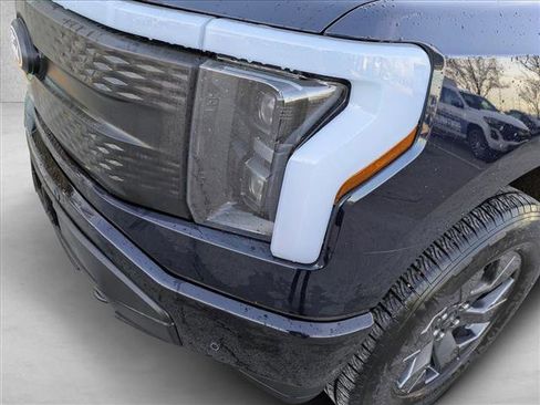 Used 2025 Ford F150 Lightning Flash image 9
