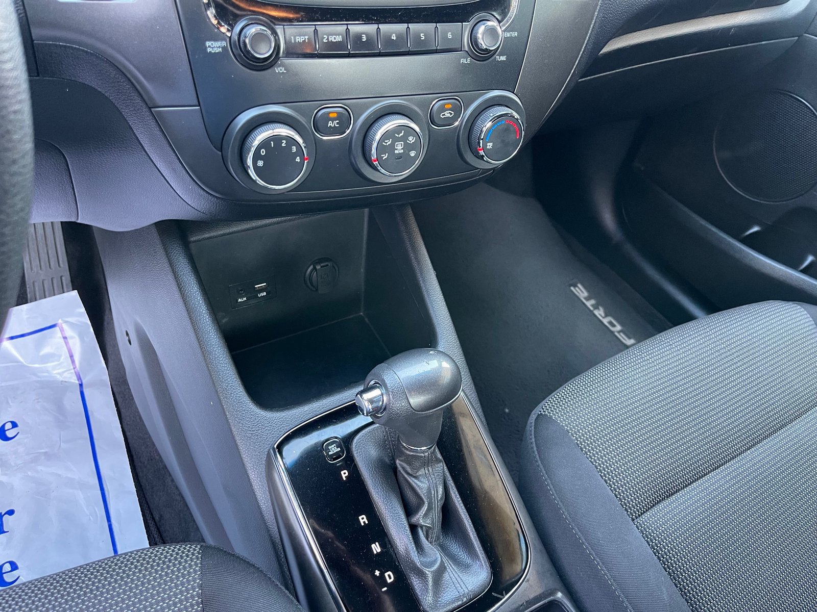 Used 2017 Kia Forte LX FWD image 24