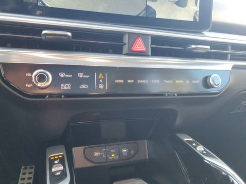 New 2026 Kia Sorento SX image 25