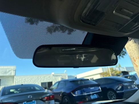 Used 2020 Honda Accord LX image 25