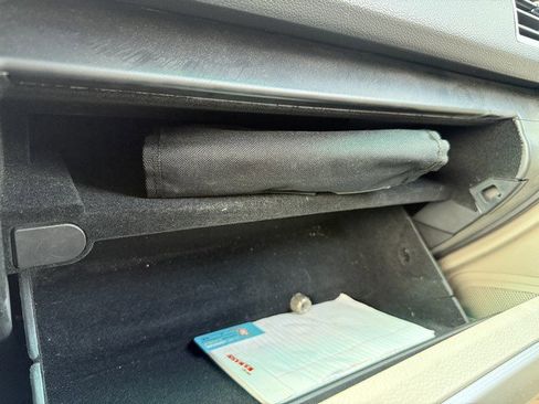 Used 2012 Ford Explorer XLT image 35