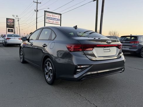 Used 2021 Kia Forte LXS image 4