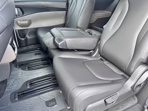 New 2026 Kia Carnival image 26