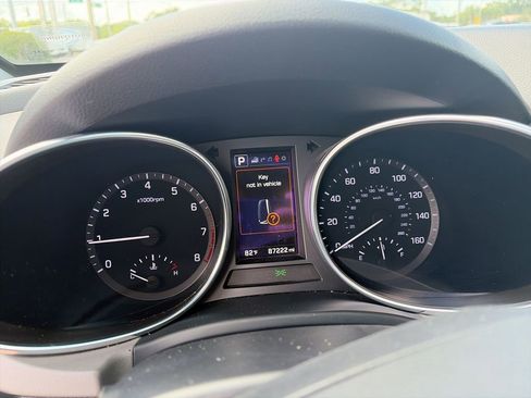Used 2017 Hyundai Santa Fe Sport w/ 2.4L Tech Package 04 FWD image 12