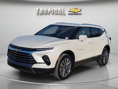 Used 2024 Chevrolet Blazer Premier FWD image 1