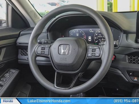 Certified 2023 Honda Accord EX image 22