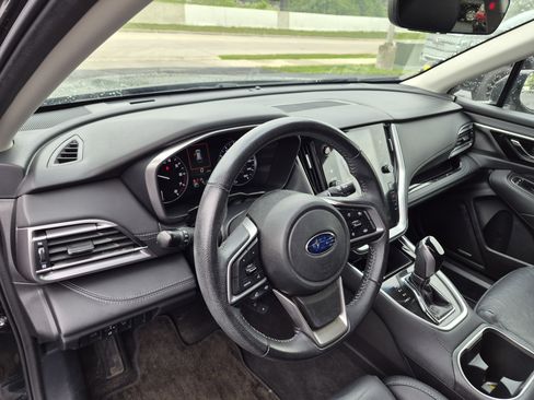 Used 2022 Subaru Outback Limited AWD/4WD image 17