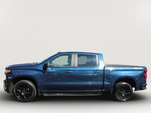 Used 2022 Chevrolet Silverado 1500 Custom w/ LPO, Blackout Package AWD/4WD image 5