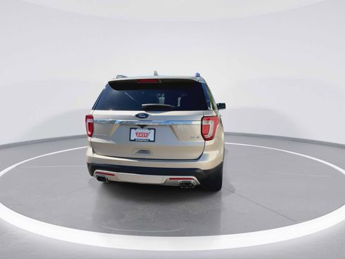 Used 2017 Ford Explorer Platinum AWD/4WD image 7