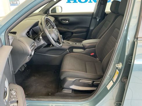 Used 2023 Honda HR-V Sport image 10