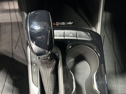 New 2025 Buick Envista Avenir image 24