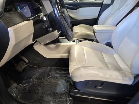 Used 2018 Tesla Model X 100D AWD/4WD image 12