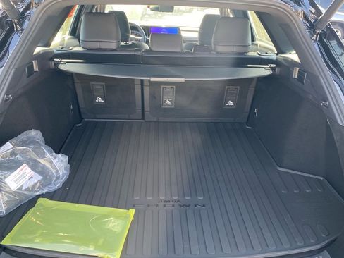 New 2026 Toyota Crown Signia Limited image 9