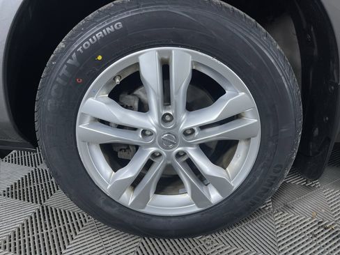 Used 2013 Nissan Rogue SV image 23