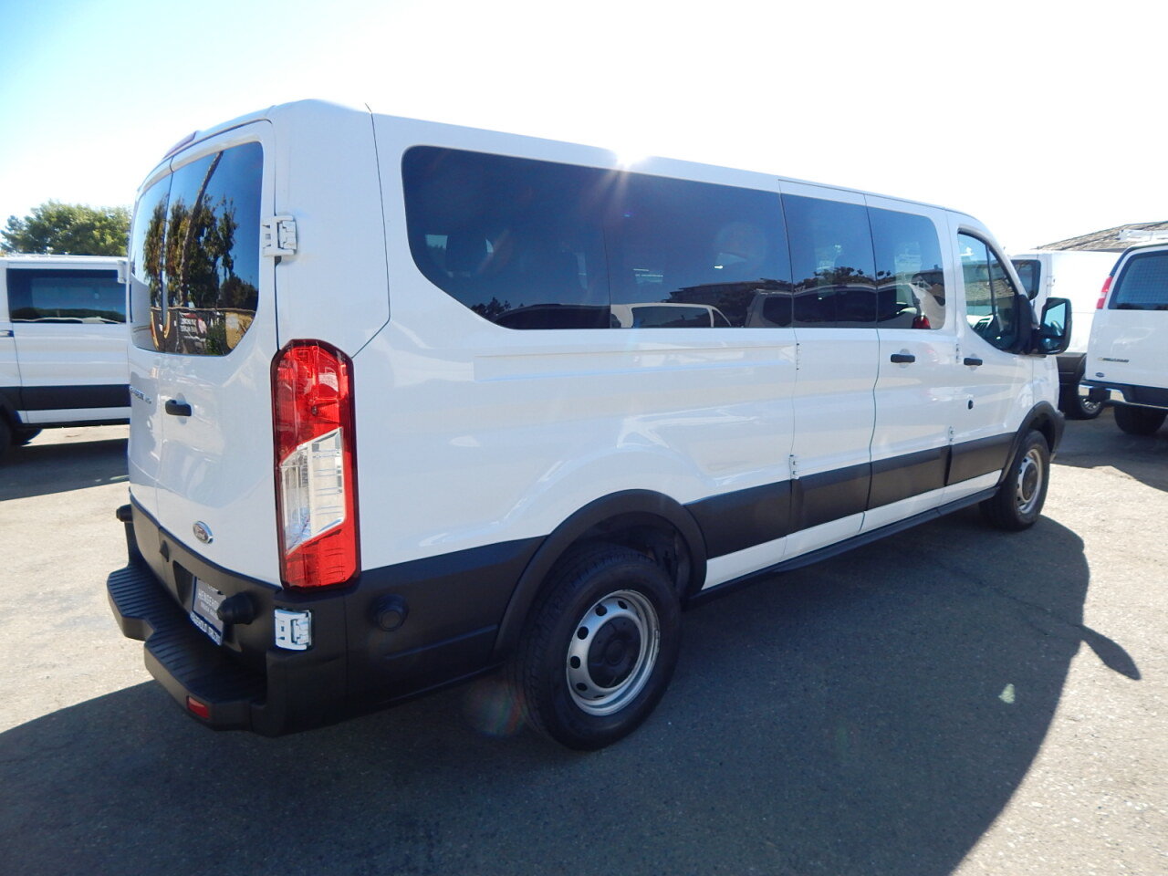 Used 2018 Ford Transit 350 XL RWD image 8