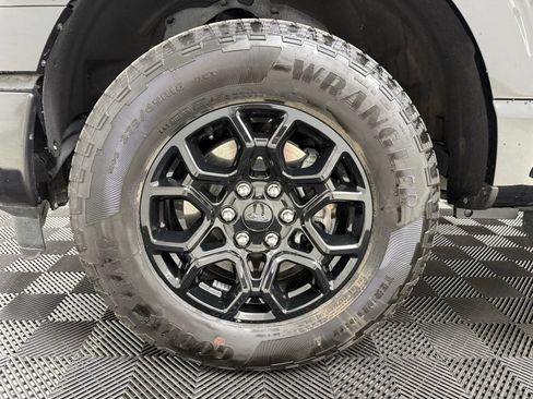 Used 2025 Ford F150 XLT w/ Equipment Group 302A MID AWD/4WD image 12