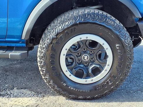 Used 2024 Ford Bronco Outer Banks w/ Sasquatch Package image 9