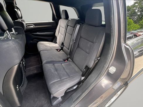 Used 2017 Jeep Grand Cherokee Laredo w/ Quick Order Package 23E AWD/4WD image 22