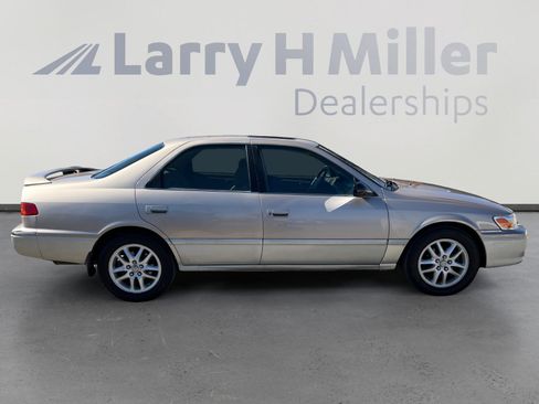 Used 2001 Toyota Camry LE image 6