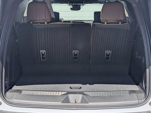 New 2026 Chevrolet Tahoe High Country AWD/4WD image 8