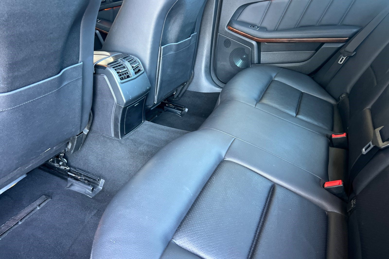 Used 2012 Mercedes-Benz E 350 Sedan image 25