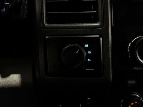 Used 2019 Ford F550 4x4 Crew Cab Super Duty image 26