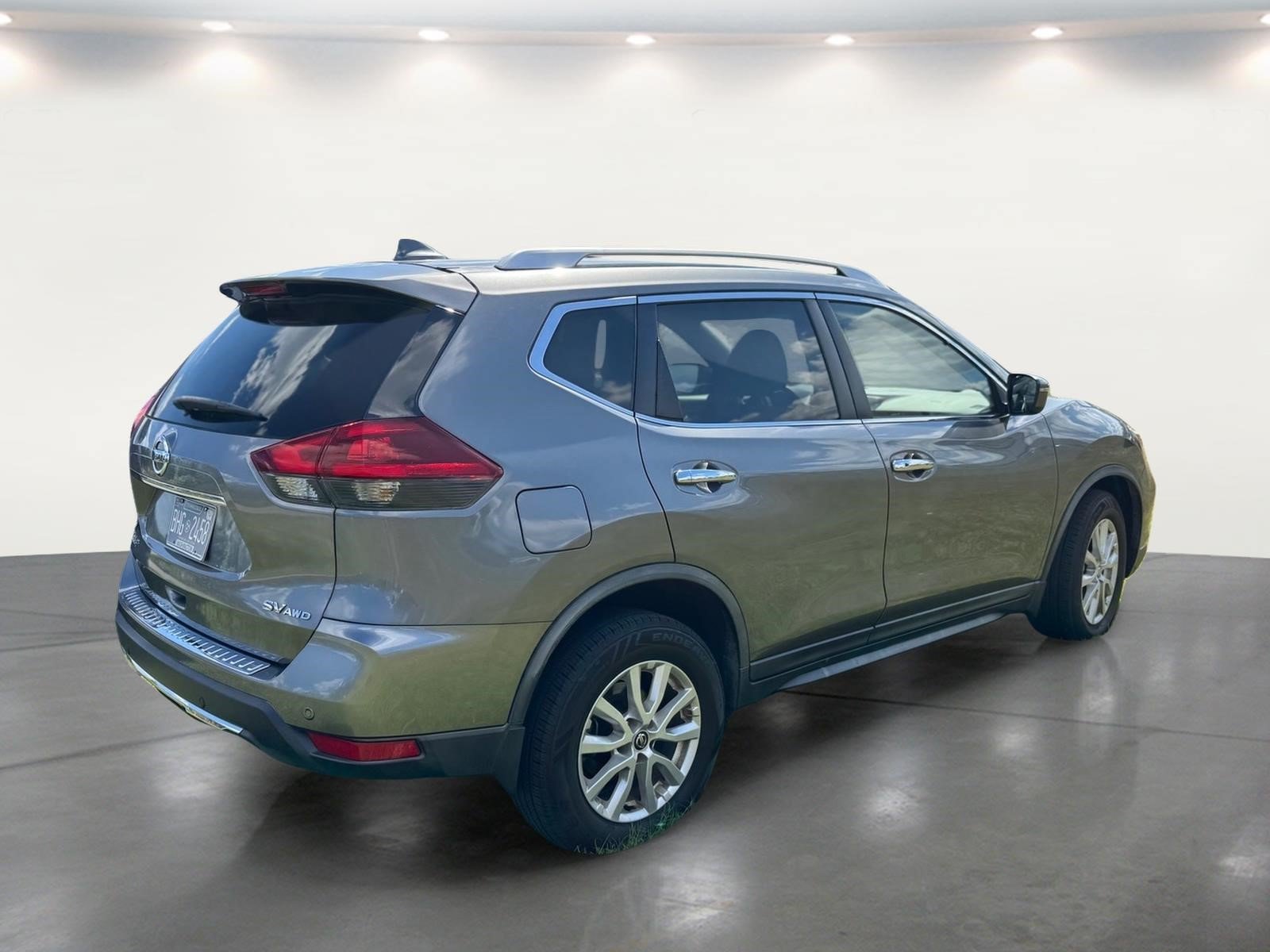 Used 2019 Nissan Rogue SV AWD/4WD image 17