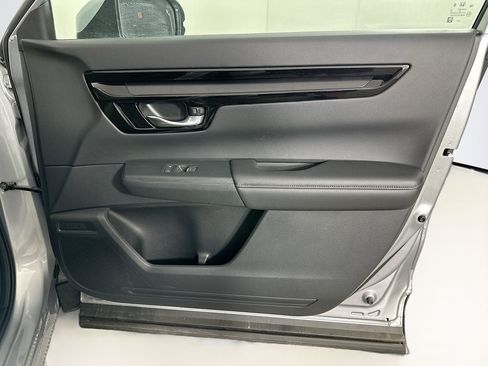 Used 2025 Honda CR-V EX-L image 32
