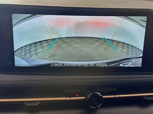 Used 2025 Nissan Ariya FWD image 23