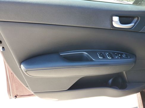 Used 2019 Kia Optima LX image 15