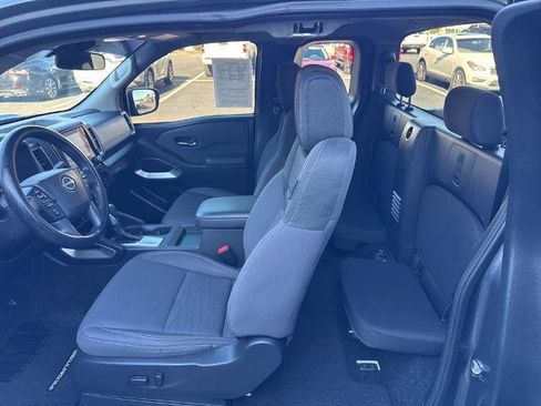 Certified 2024 Nissan Frontier SV w/ Technology Package image 13