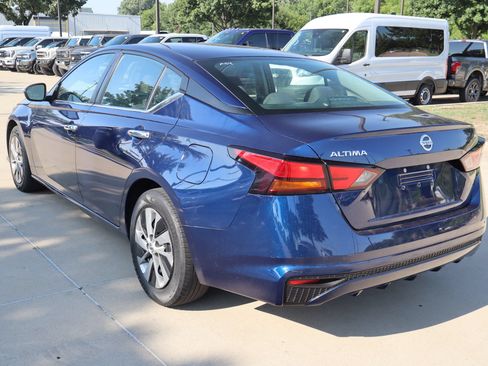 Used 2021 Nissan Altima 2.5 S FWD image 6