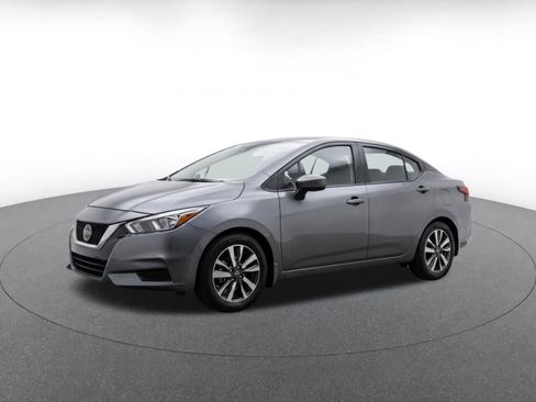 Used 2025 Nissan Versa SV FWD image 3