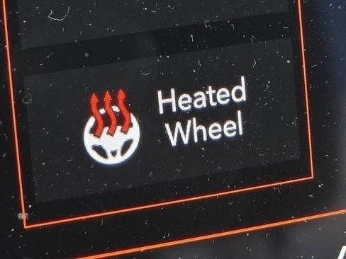 Used 2020 Jeep Cherokee Trailhawk w/ Cold Weather Group image 11