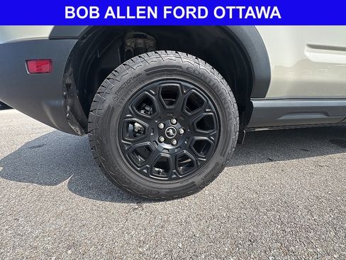 Used 2025 Ford Bronco Sport Badlands AWD/4WD image 8