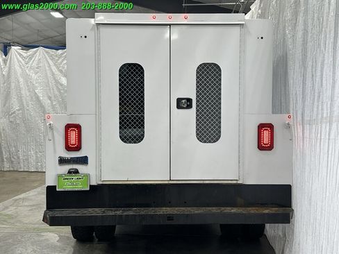 Used 2015 Ford F550 4x4 SuperCab Super Duty image 20