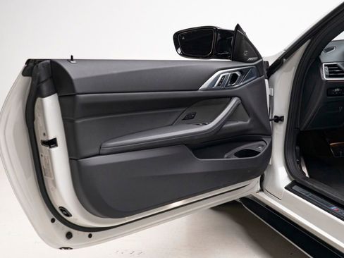 Used 2024 BMW M4 xDrive Competition w/ Executive Package image 11