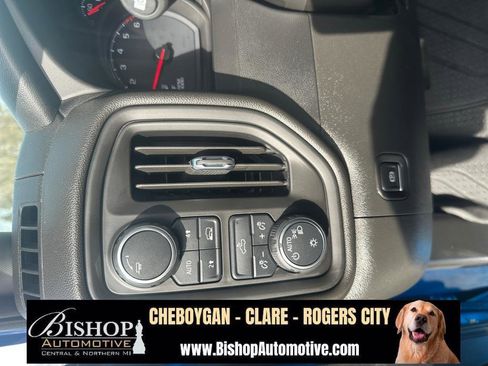 Used 2023 Chevrolet Silverado 1500 Custom image 31