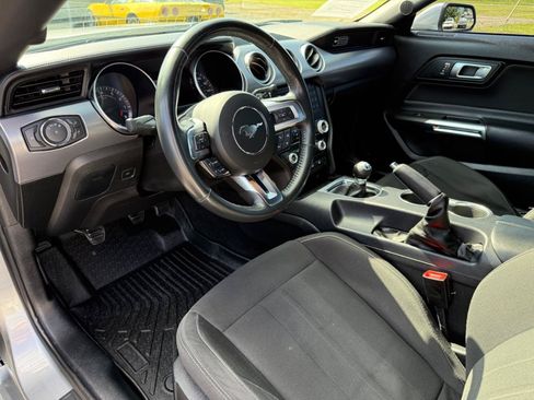 Used 2020 Ford Mustang GT RWD image 16