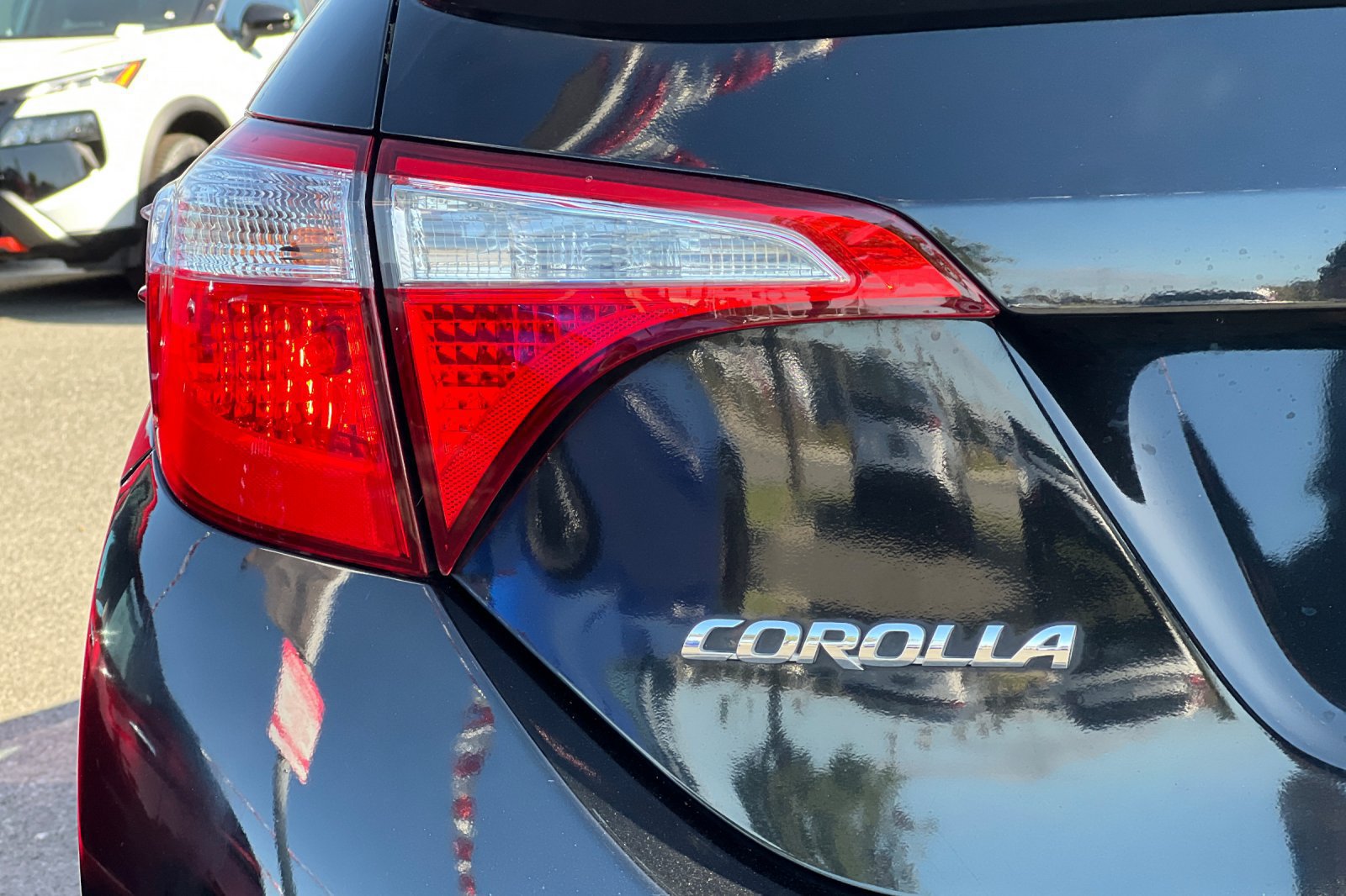Used 2016 Toyota Corolla S FWD image 31