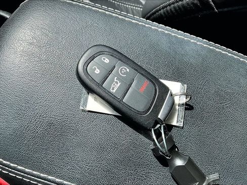 Used 2021 Jeep Cherokee Latitude Lux 80th Anniv w/ Quick Order Package 26U 80TH AWD/4WD image 12
